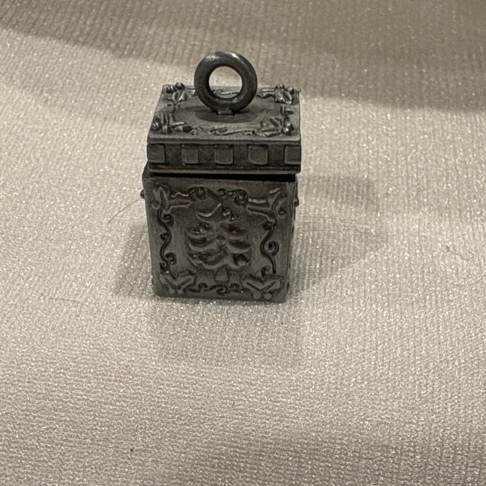 The Three Wise Men Prayer Box and Charms. By Ganz